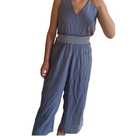 Japna Sleeveless Jumpsuit - Picture 1 of 9